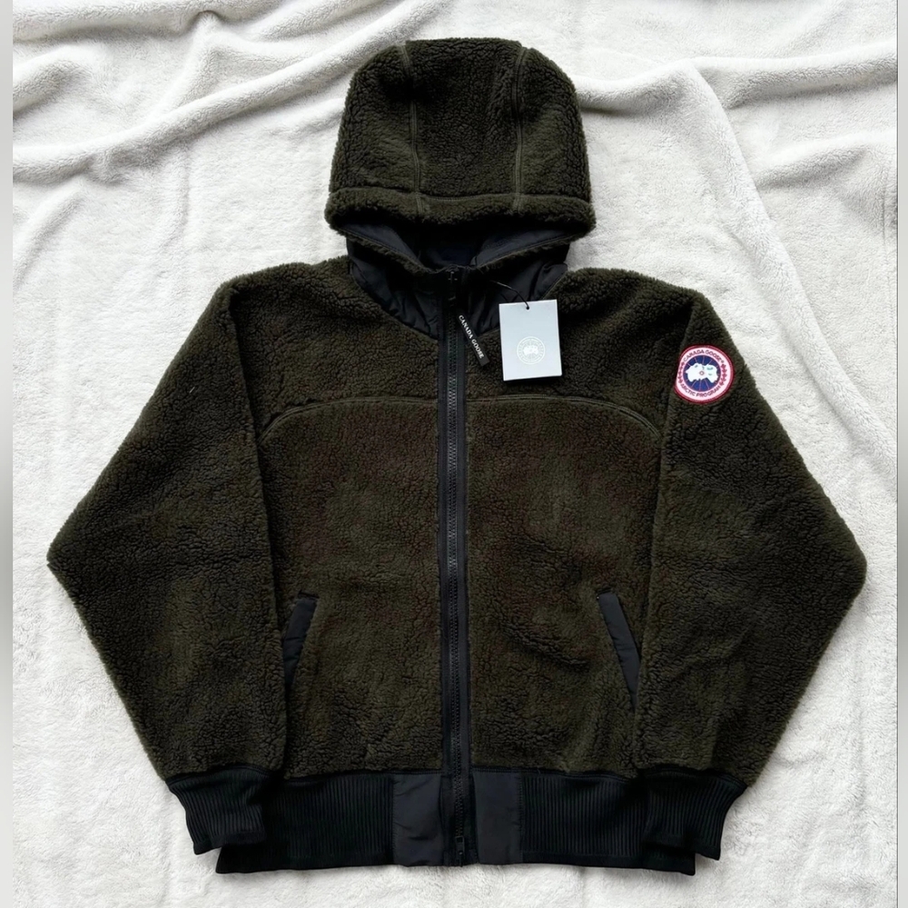 NWT Canada Goose Simcoe Oversized Hoodie Pile Fleece Dark Sage Size Small - Picture 3 of 12